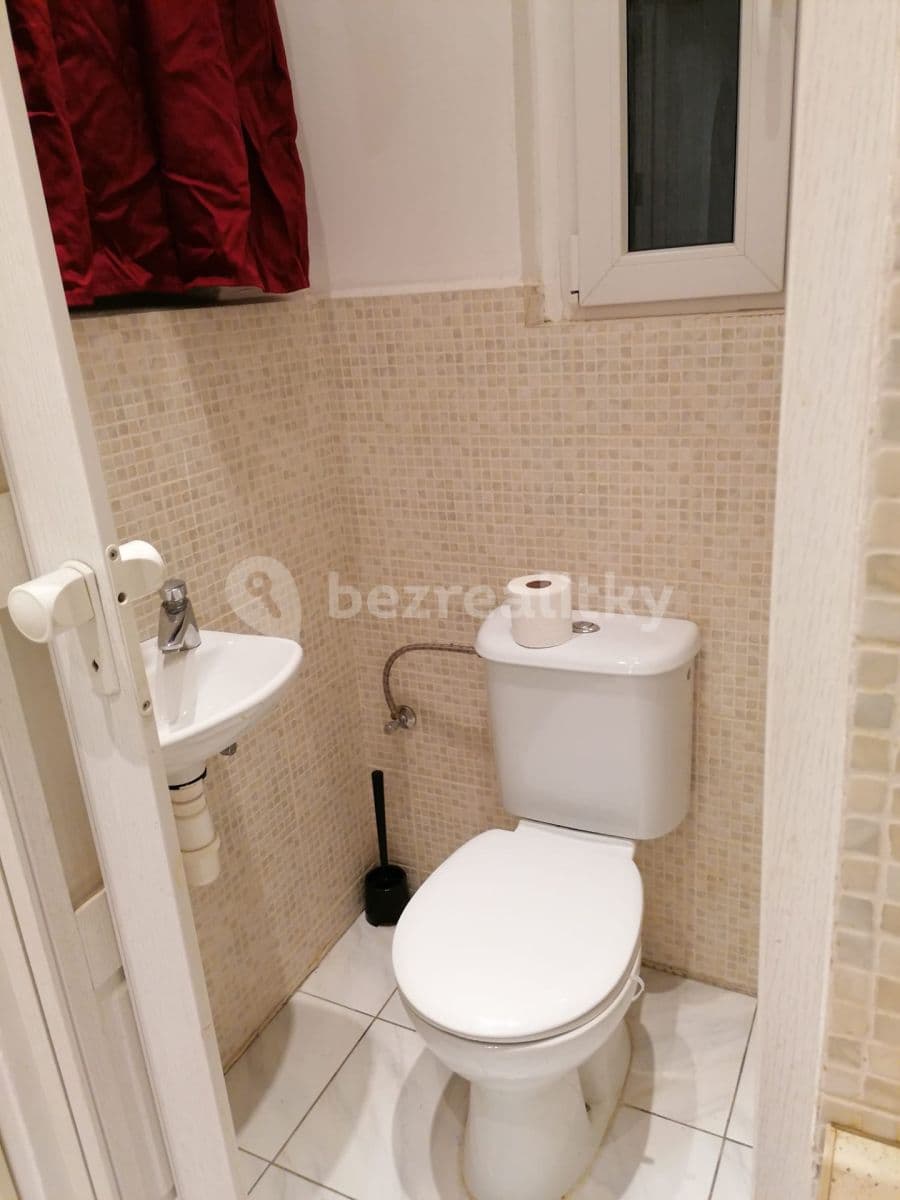 Prenájom bytu 2-izbový 40 m², Fibichova, Praha, Praha Prenájom bytu 2-izbový 40 m², Fibichova, Praha, Praha