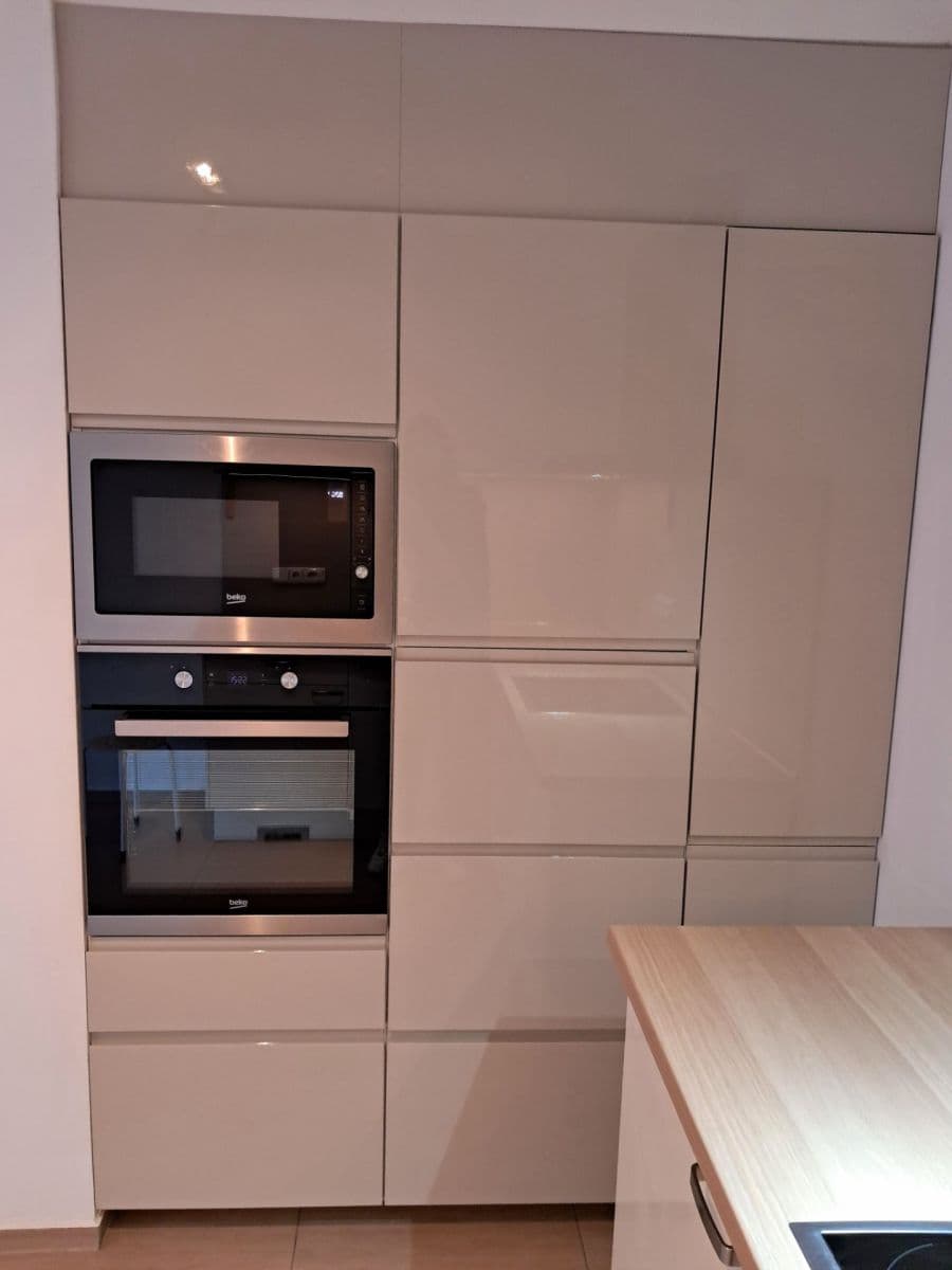 Prenájom bytu 2-izbový 89 m², Libušina, Roudnice nad Labem, Ústecký kraj Prenájom bytu 2-izbový 89 m², Libušina, Roudnice nad Labem, Ústecký kraj