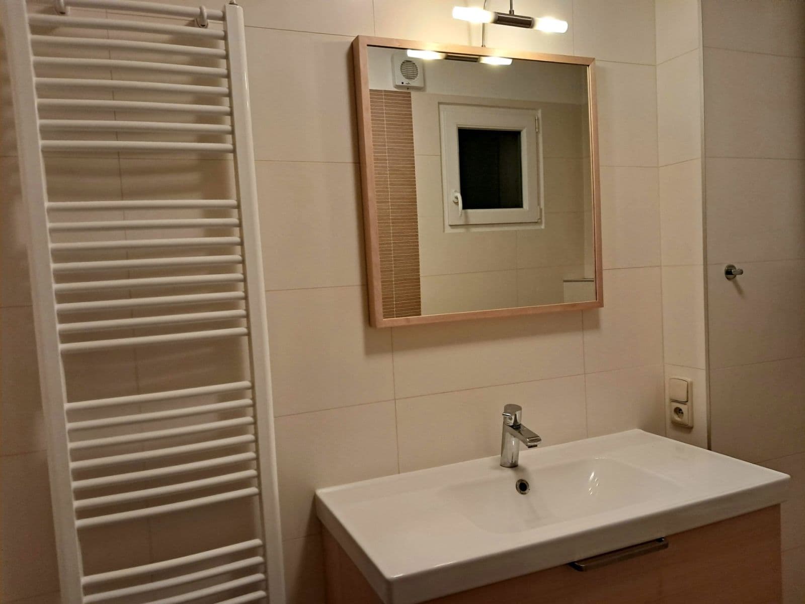Prenájom bytu 2-izbový 89 m², Libušina, Roudnice nad Labem, Ústecký kraj Prenájom bytu 2-izbový 89 m², Libušina, Roudnice nad Labem, Ústecký kraj