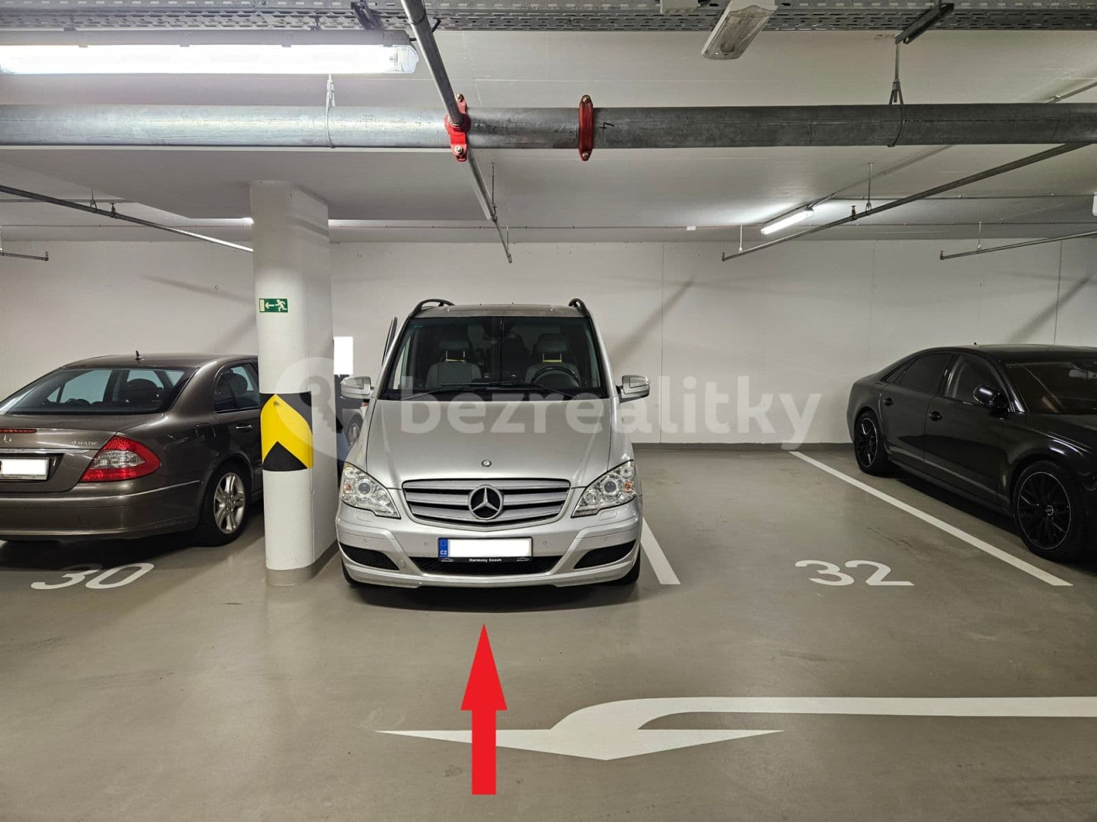 Prenájom garáže 12 m², U Průhonu, Praha, Praha Prenájom garáže 12 m², U Průhonu, Praha, Praha