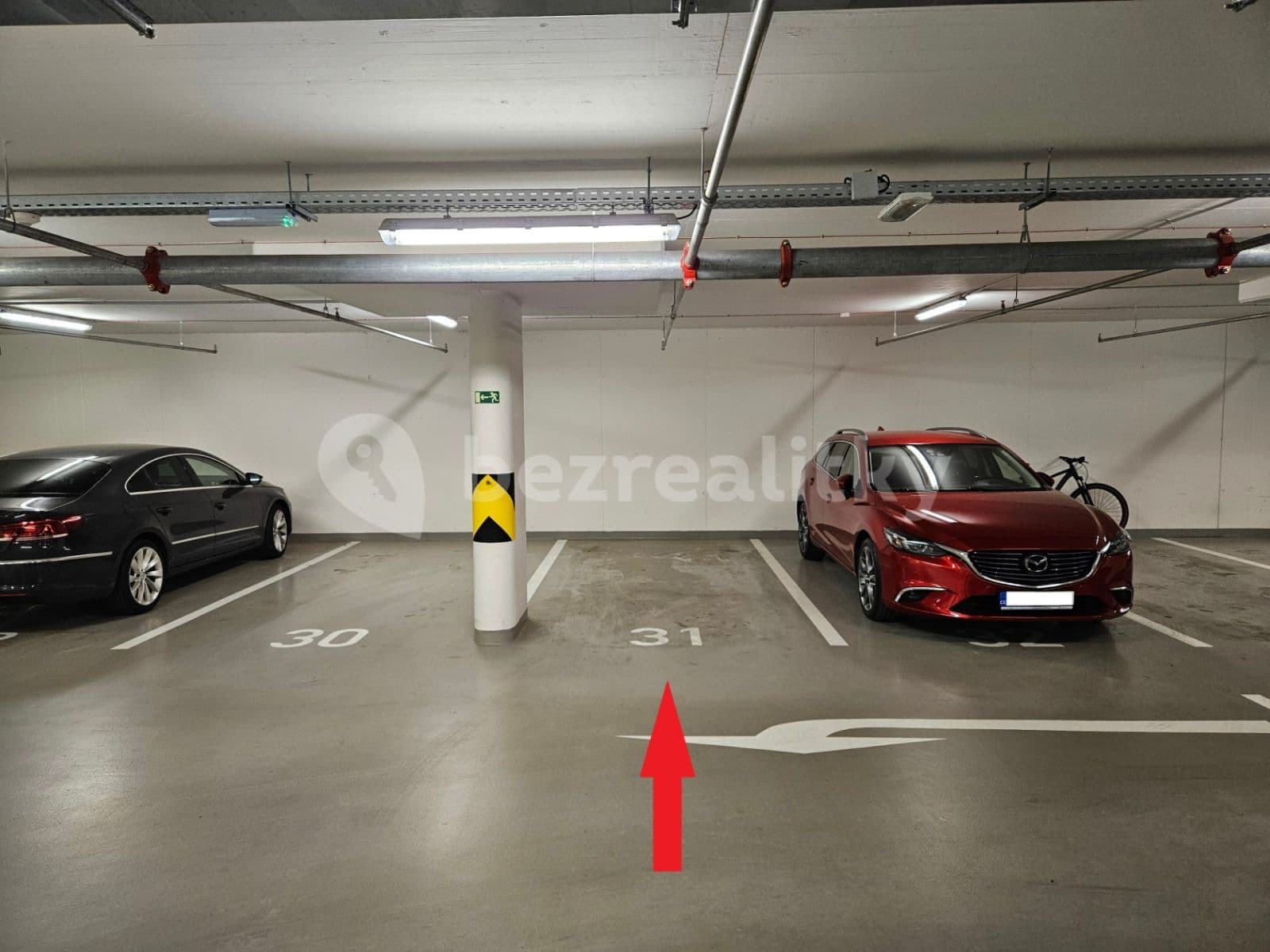 Prenájom garáže 12 m², U Průhonu, Praha, Praha Prenájom garáže 12 m², U Průhonu, Praha, Praha