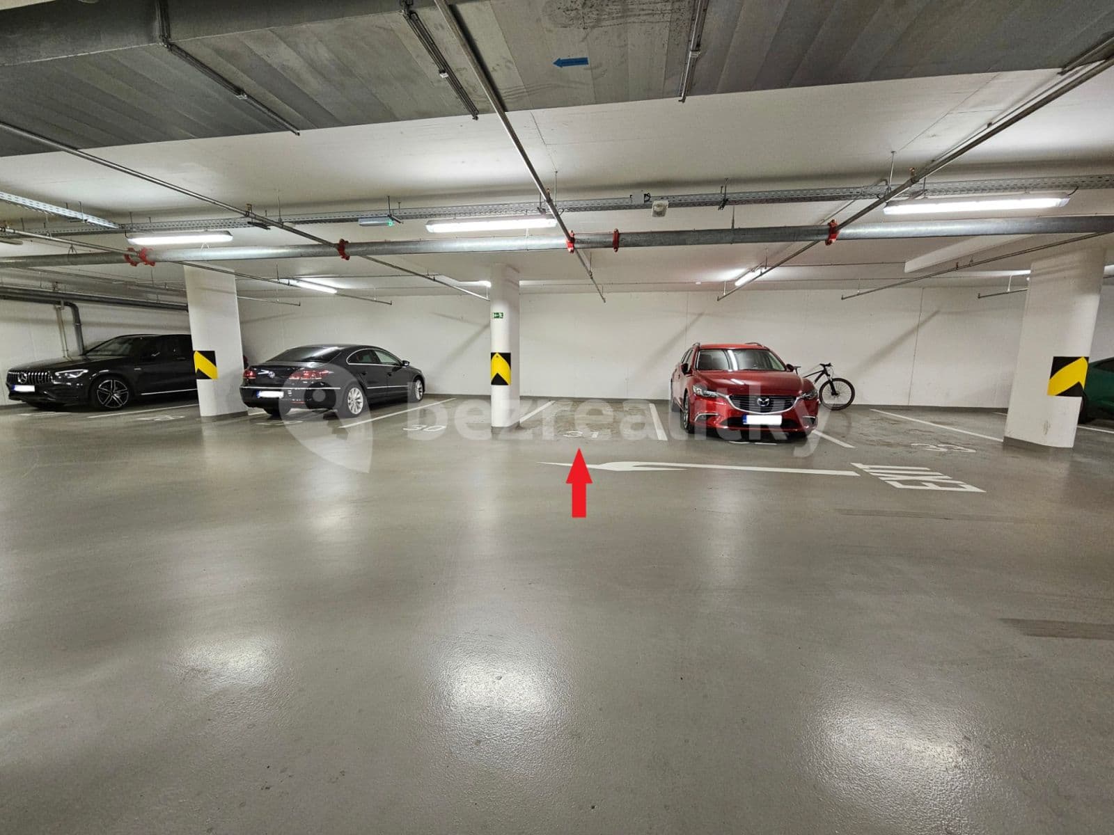 Prenájom garáže 12 m², U Průhonu, Praha, Praha Prenájom garáže 12 m², U Průhonu, Praha, Praha