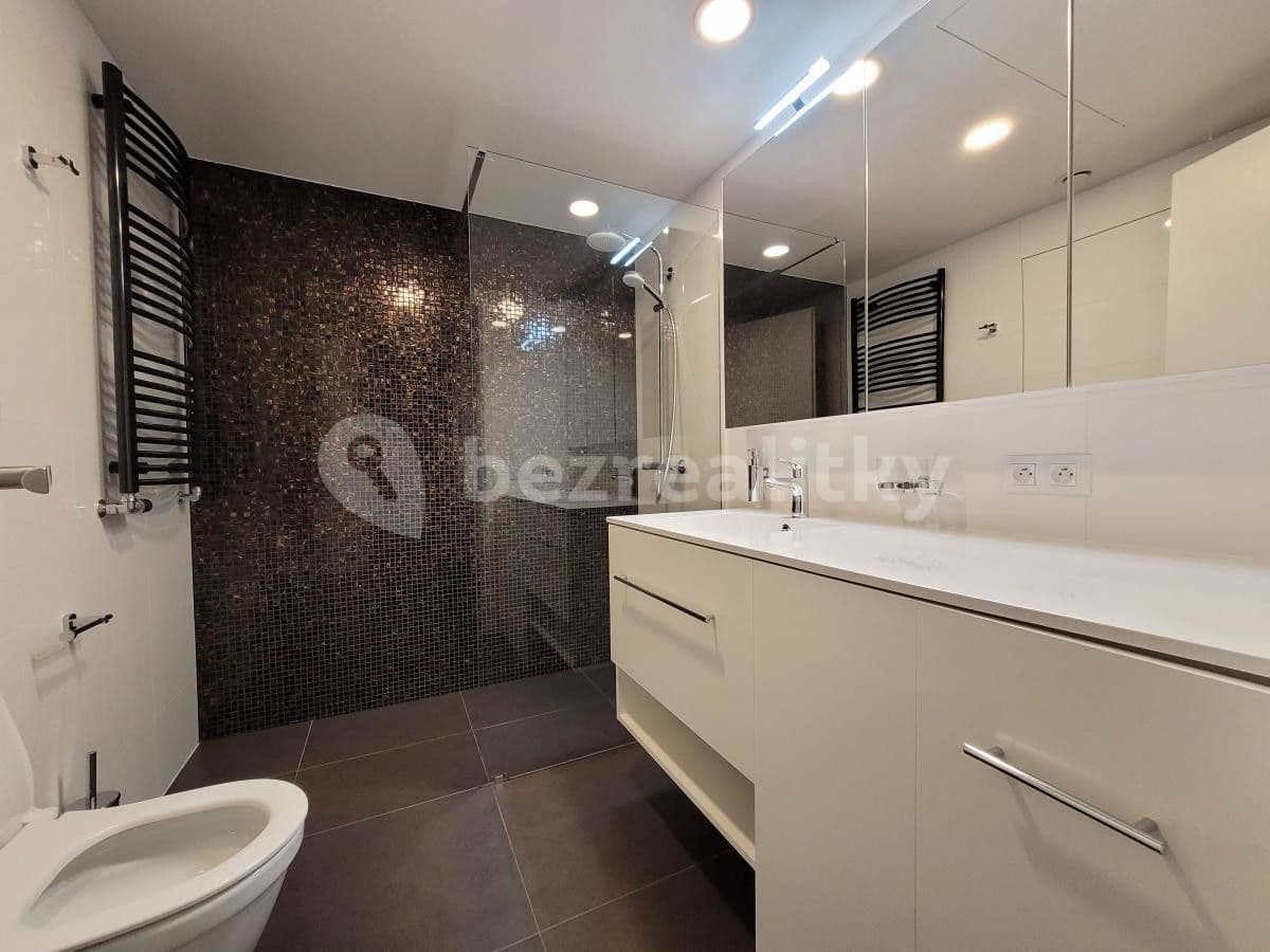 Prenájom bytu 2-izbový 51 m², Mukařovského, Praha, Praha Prenájom bytu 2-izbový 51 m², Mukařovského, Praha, Praha