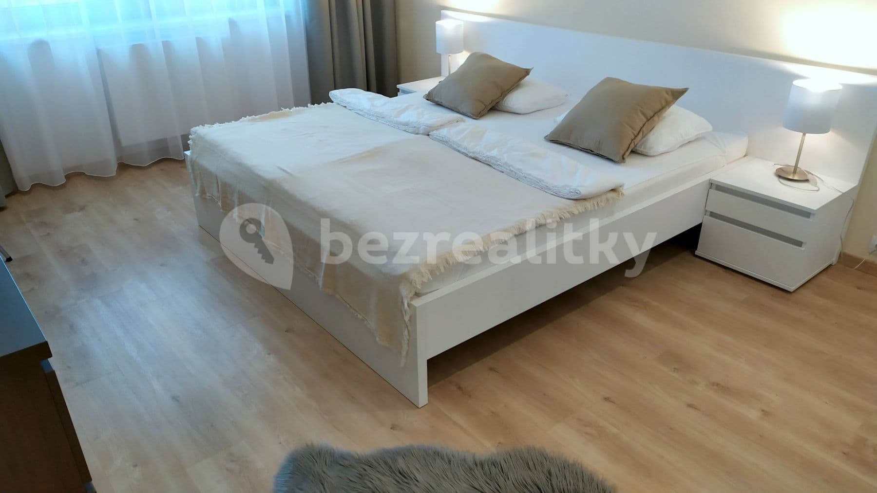 Prenájom bytu 2-izbový 51 m², Mukařovského, Praha, Praha Prenájom bytu 2-izbový 51 m², Mukařovského, Praha, Praha