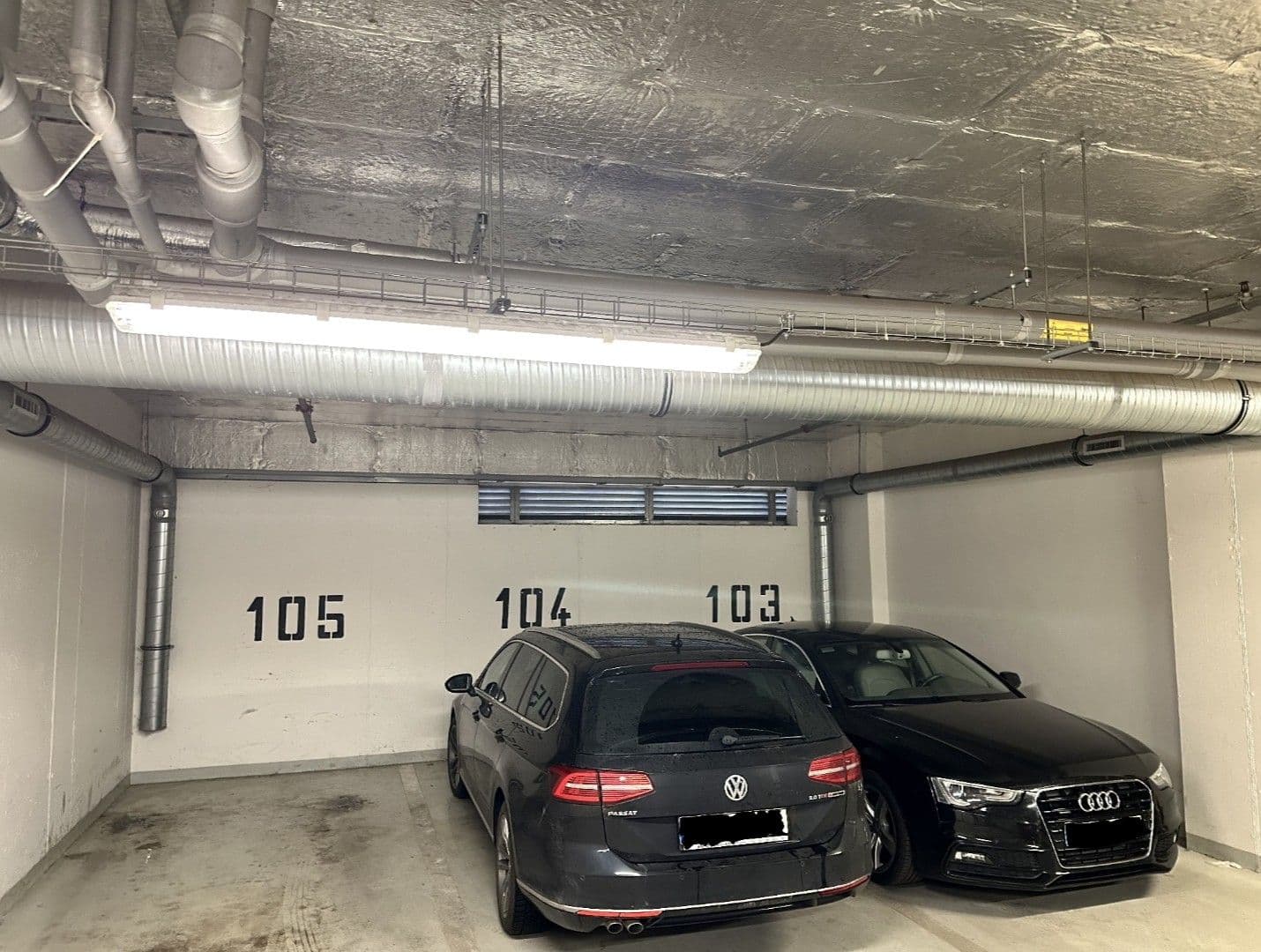 Prenájom garáže 11 m², Poupětova, Praha, Praha Prenájom garáže 11 m², Poupětova, Praha, Praha