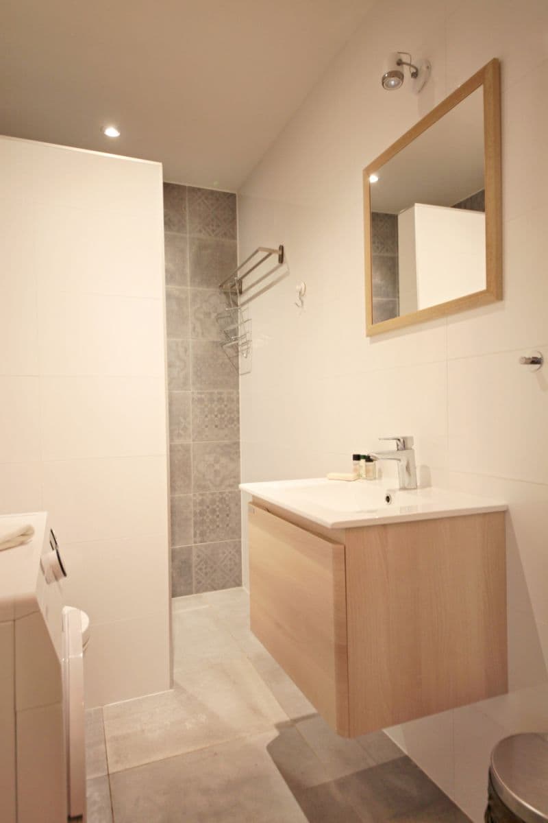 Prenájom bytu 29 m², Slavíkova, Praha, Praha Prenájom bytu 29 m², Slavíkova, Praha, Praha