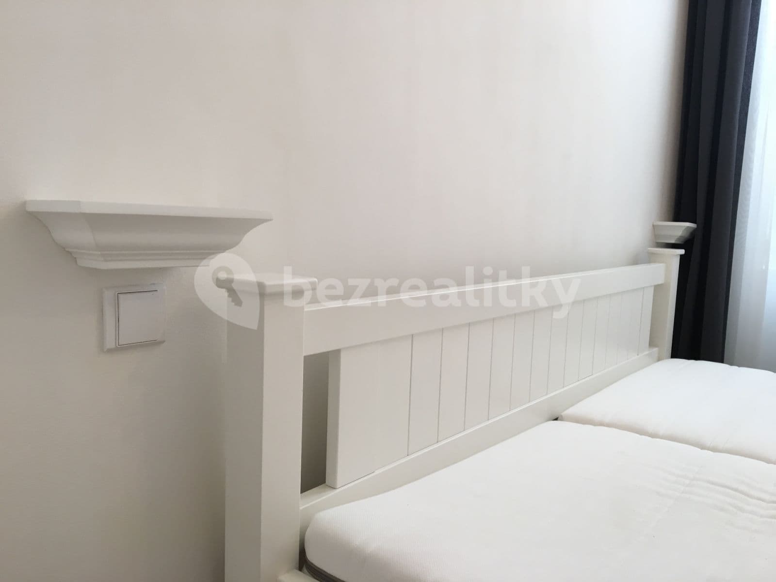 Prenájom bytu 2-izbový 47 m², Rašínovo nábřeží, Praha, Praha Prenájom bytu 2-izbový 47 m², Rašínovo nábřeží, Praha, Praha