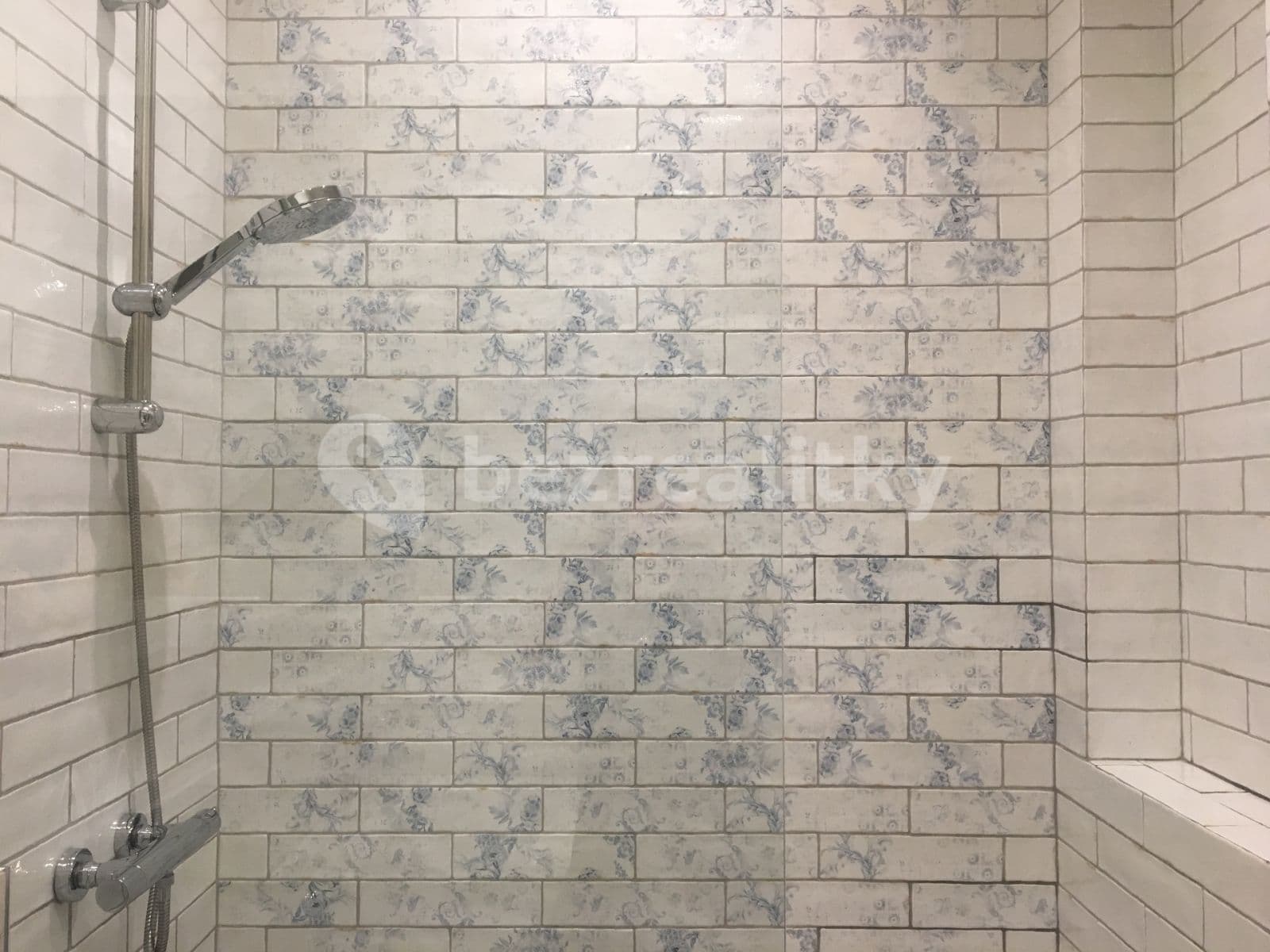 Prenájom bytu 2-izbový 47 m², Rašínovo nábřeží, Praha, Praha Prenájom bytu 2-izbový 47 m², Rašínovo nábřeží, Praha, Praha