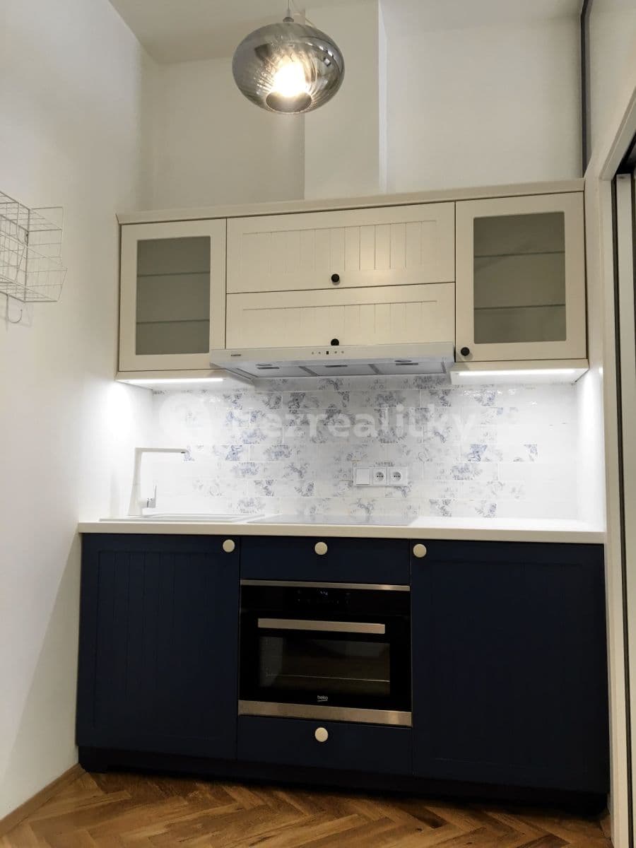 Prenájom bytu 2-izbový 47 m², Rašínovo nábřeží, Praha, Praha Prenájom bytu 2-izbový 47 m², Rašínovo nábřeží, Praha, Praha