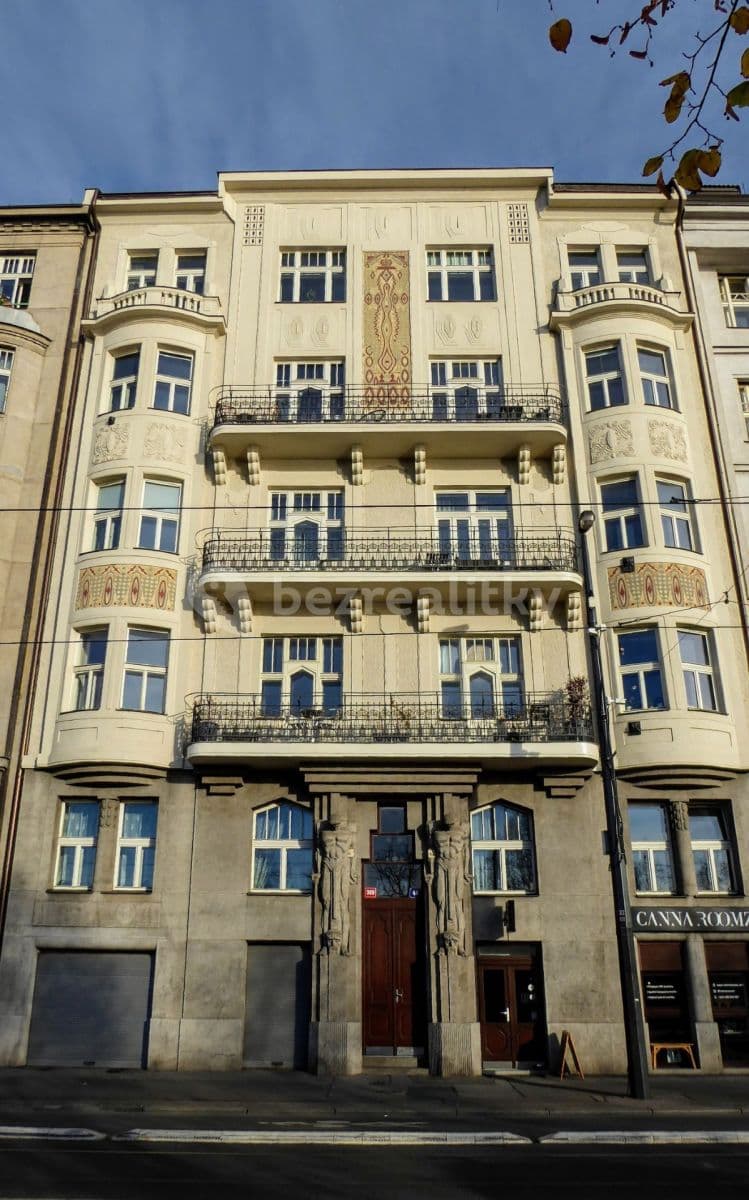 Prenájom bytu 2-izbový 47 m², Rašínovo nábřeží, Praha, Praha Prenájom bytu 2-izbový 47 m², Rašínovo nábřeží, Praha, Praha