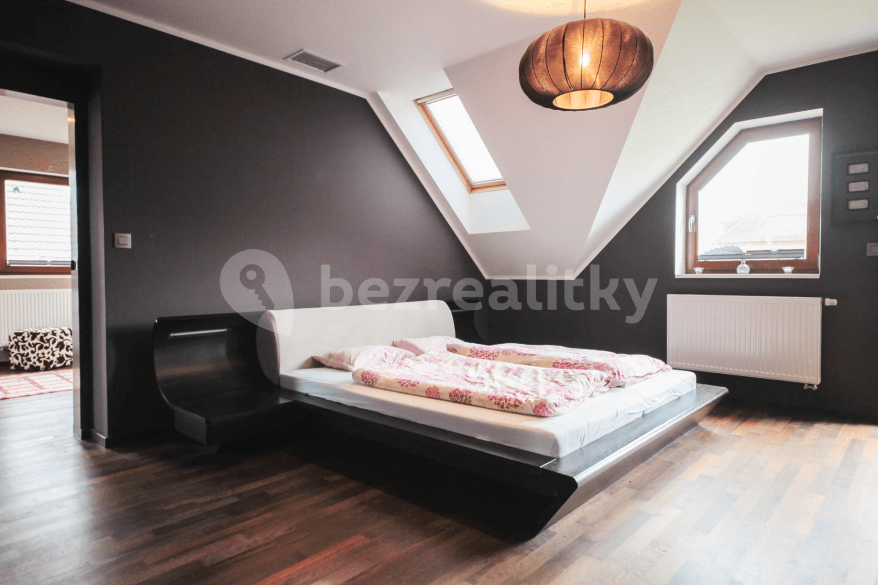 Prenájom domu 220 m², pozemek 821 m², Pod Ovčínem, Praha, Praha Prenájom domu 220 m², pozemek 821 m², Pod Ovčínem, Praha, Praha