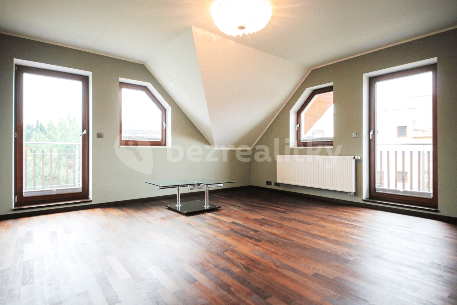 Prenájom domu 220 m², pozemek 821 m², Pod Ovčínem, Praha, Praha Prenájom domu 220 m², pozemek 821 m², Pod Ovčínem, Praha, Praha