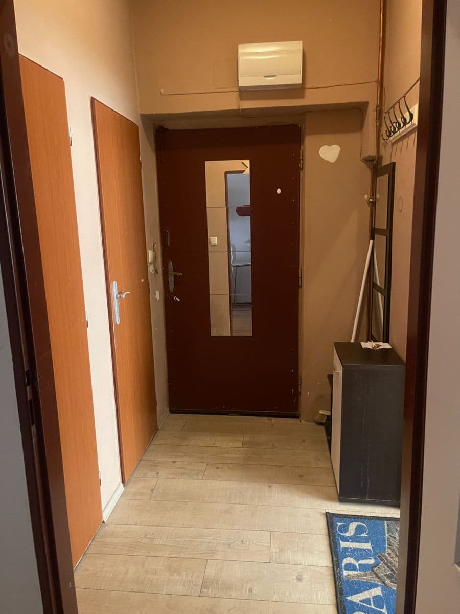 Prenájom bytu 1-izbový 45 m², Malá Štěpánská, Praha, Praha Prenájom bytu 1-izbový 45 m², Malá Štěpánská, Praha, Praha