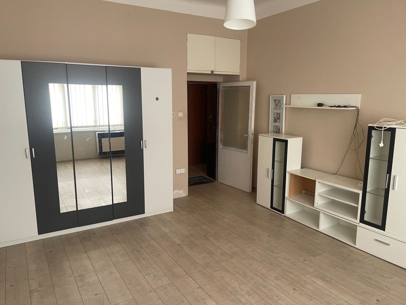 Prenájom bytu 1-izbový 45 m², Malá Štěpánská, Praha, Praha Prenájom bytu 1-izbový 45 m², Malá Štěpánská, Praha, Praha
