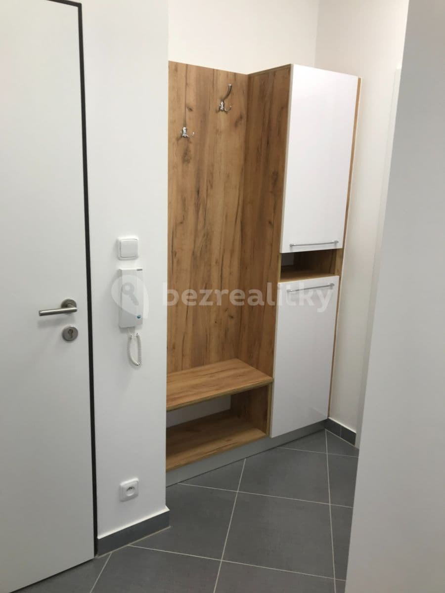 Prenájom bytu 2-izbový 54 m², Medunova, Praha, Praha Prenájom bytu 2-izbový 54 m², Medunova, Praha, Praha