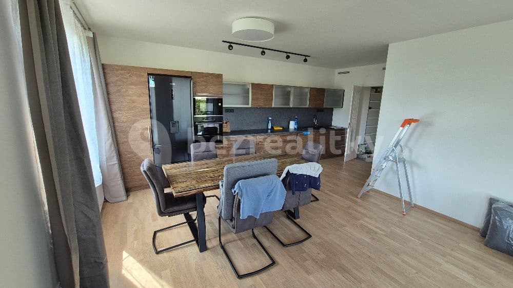 Prenájom bytu 3-izbový 87 m², K Červenému vrchu, Praha, Praha Prenájom bytu 3-izbový 87 m², K Červenému vrchu, Praha, Praha