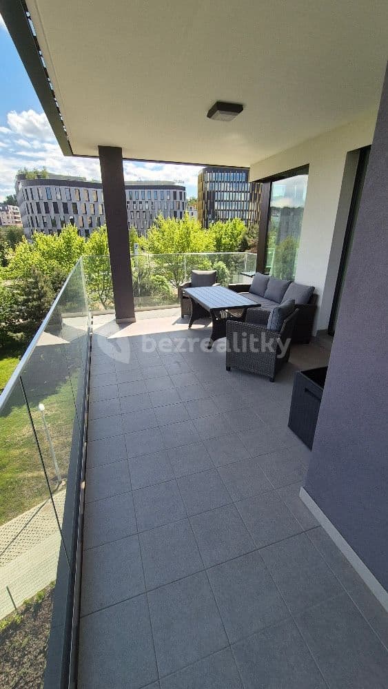 Prenájom bytu 3-izbový 87 m², K Červenému vrchu, Praha, Praha Prenájom bytu 3-izbový 87 m², K Červenému vrchu, Praha, Praha