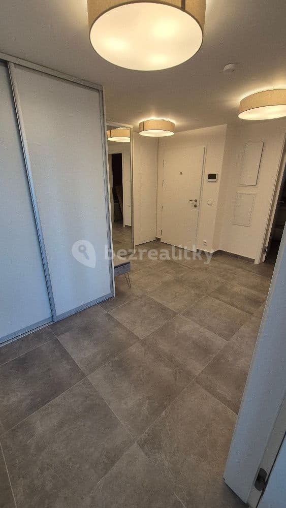 Prenájom bytu 3-izbový 87 m², K Červenému vrchu, Praha, Praha Prenájom bytu 3-izbový 87 m², K Červenému vrchu, Praha, Praha