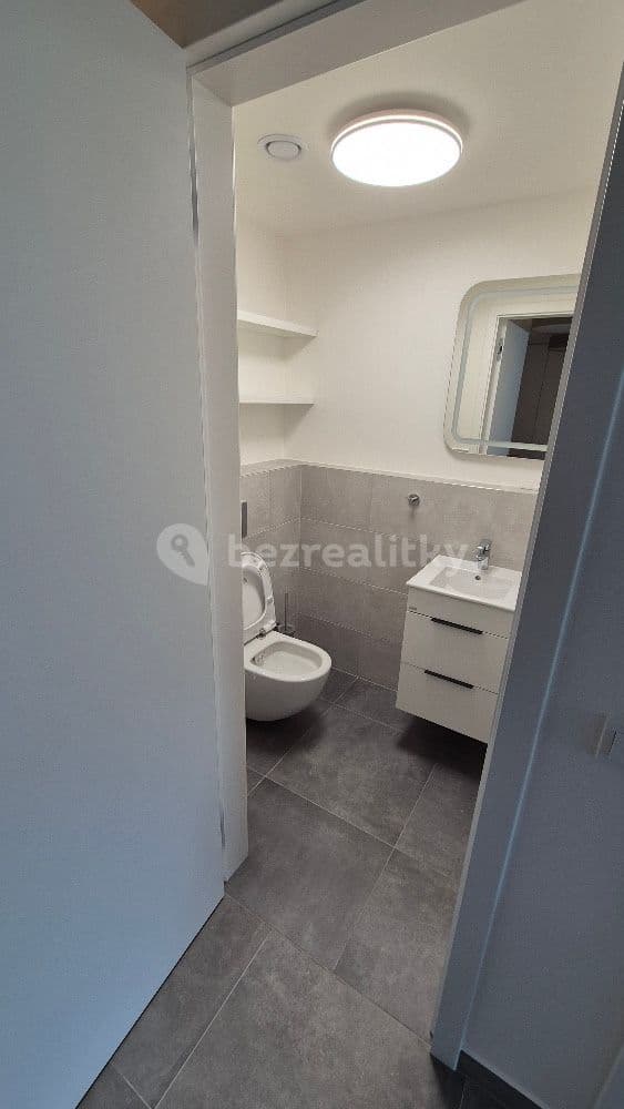 Prenájom bytu 3-izbový 87 m², K Červenému vrchu, Praha, Praha Prenájom bytu 3-izbový 87 m², K Červenému vrchu, Praha, Praha