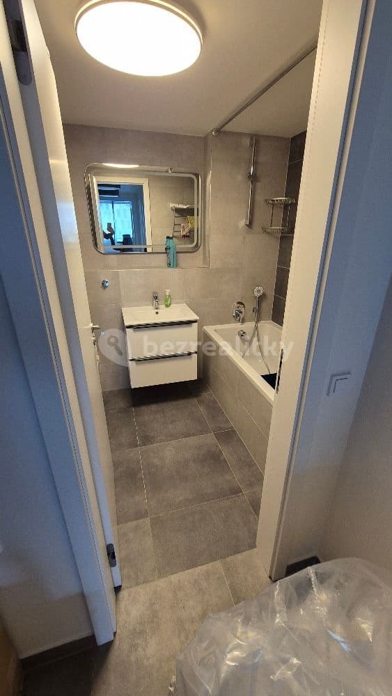 Prenájom bytu 3-izbový 87 m², K Červenému vrchu, Praha, Praha Prenájom bytu 3-izbový 87 m², K Červenému vrchu, Praha, Praha