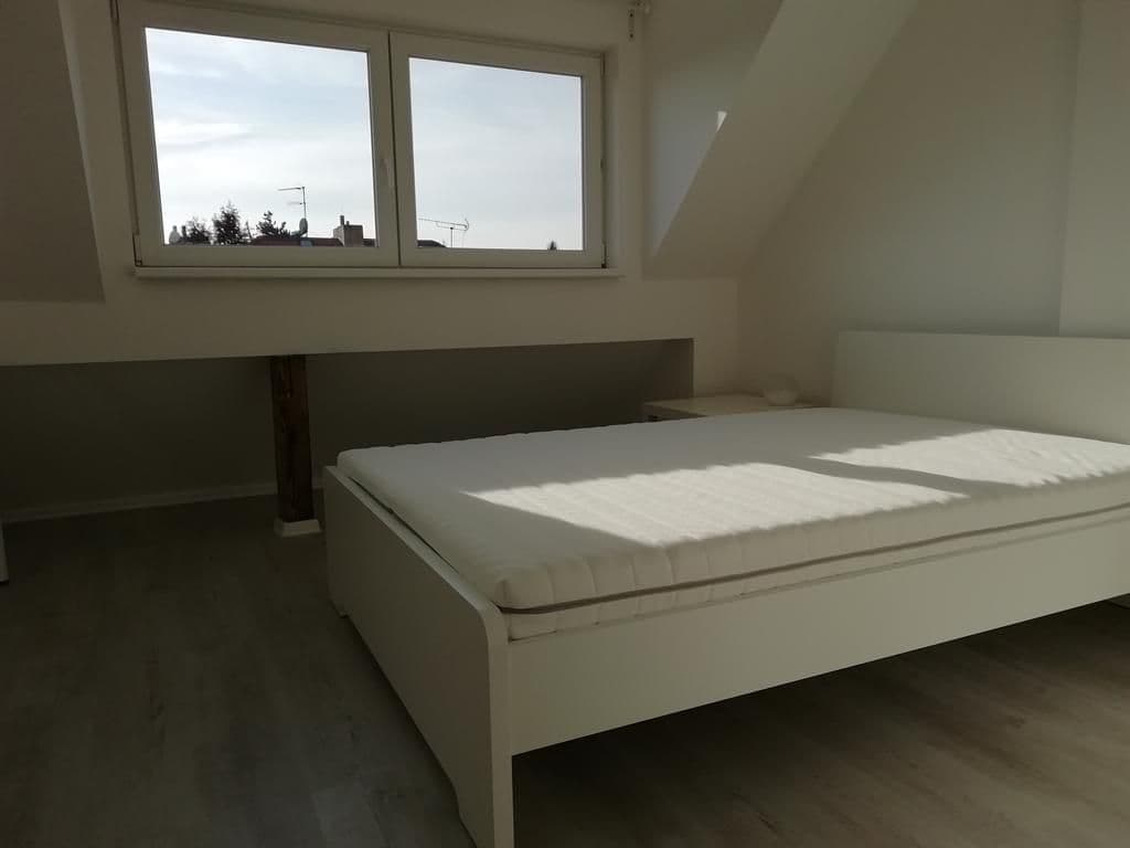 Prenájom bytu 1-izbový 40 m², Vysokoškolská, Praha, Praha Prenájom bytu 1-izbový 40 m², Vysokoškolská, Praha, Praha