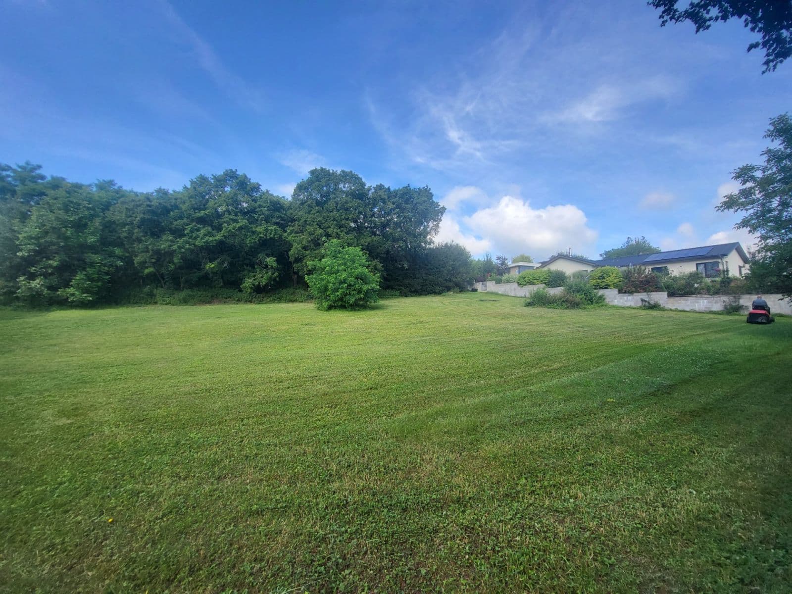 Predaj pozemku 2.527 m², Černošice, Středočeský kraj Predaj pozemku 2.527 m², Černošice, Středočeský kraj