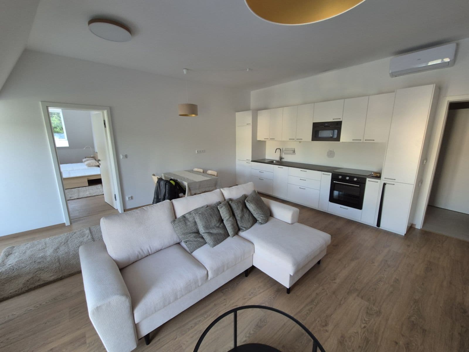 Prenájom bytu 2-izbový 65 m², Týmlova, Praha, Praha Prenájom bytu 2-izbový 65 m², Týmlova, Praha, Praha