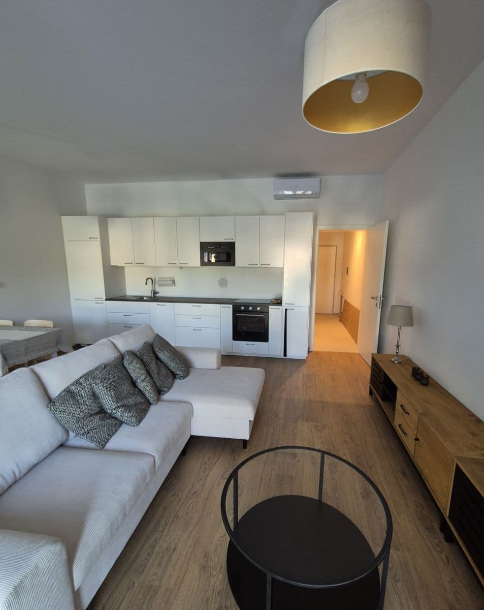 Prenájom bytu 2-izbový 65 m², Týmlova, Praha, Praha Prenájom bytu 2-izbový 65 m², Týmlova, Praha, Praha