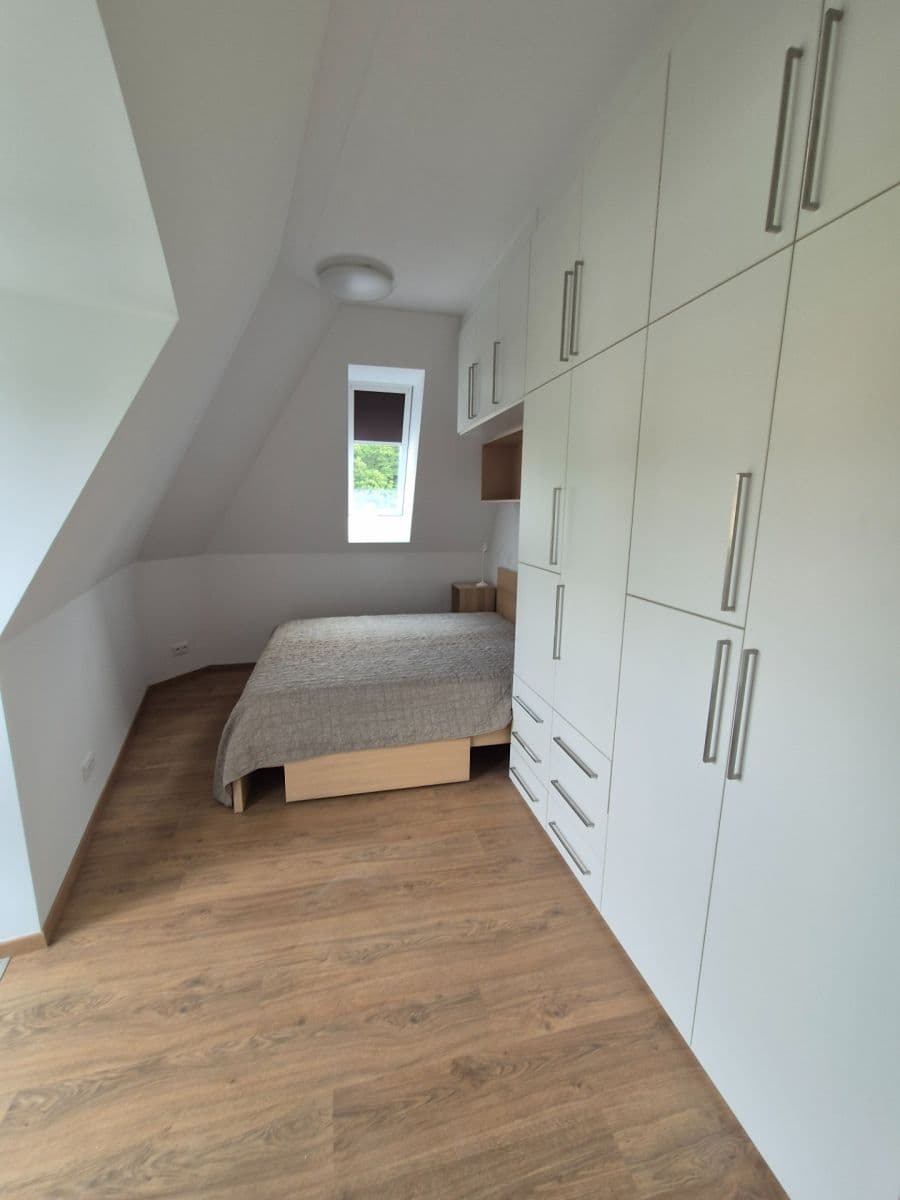 Prenájom bytu 2-izbový 65 m², Týmlova, Praha, Praha Prenájom bytu 2-izbový 65 m², Týmlova, Praha, Praha