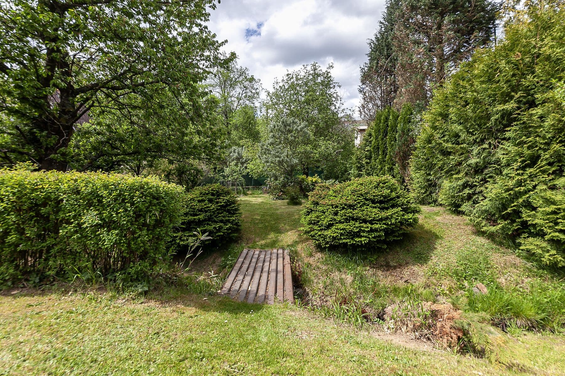 Predaj rekreačného objektu 16 m², pozemek 591 m², Krhanice, Krhanice, Středočeský kraj Predaj rekreačného objektu 16 m², pozemek 591 m², Krhanice, Krhanice, Středočeský kraj