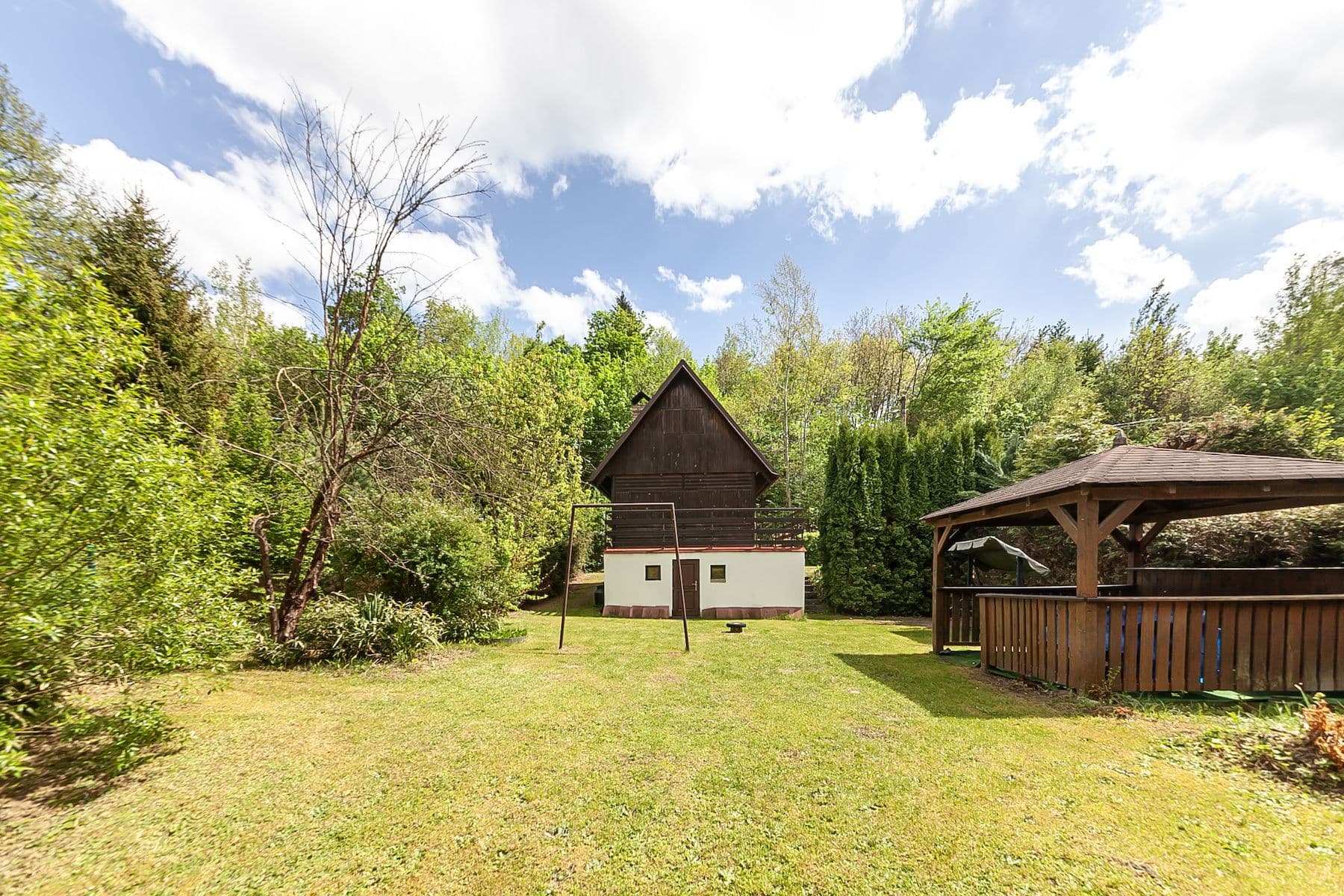 Predaj rekreačného objektu 16 m², pozemek 591 m², Krhanice, Krhanice, Středočeský kraj Predaj rekreačného objektu 16 m², pozemek 591 m², Krhanice, Krhanice, Středočeský kraj