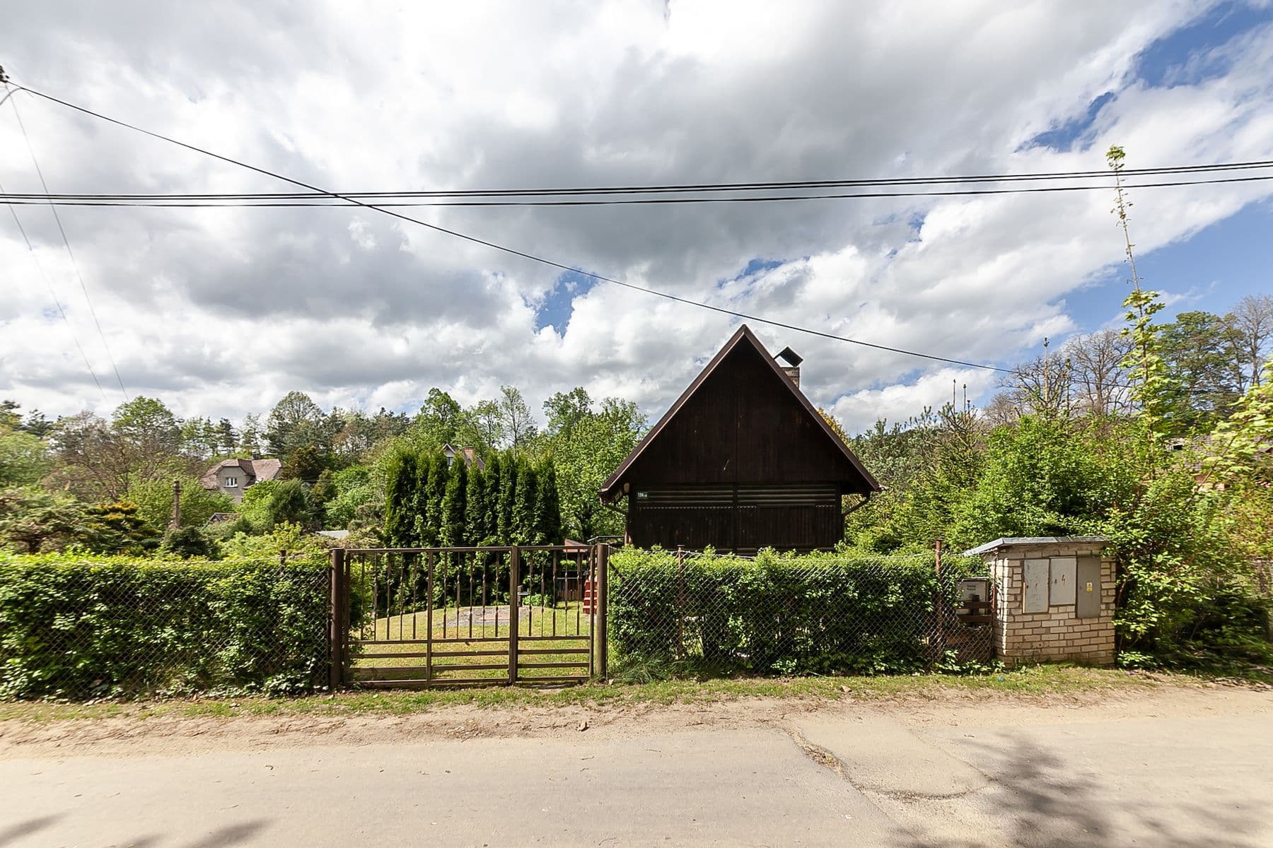 Predaj rekreačného objektu 16 m², pozemek 591 m², Krhanice, Krhanice, Středočeský kraj Predaj rekreačného objektu 16 m², pozemek 591 m², Krhanice, Krhanice, Středočeský kraj
