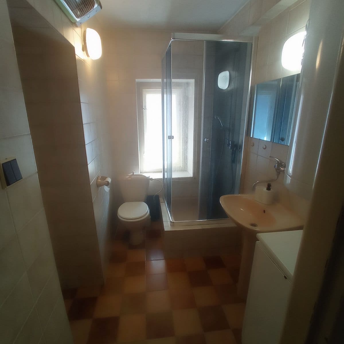 Predaj rekreačného objektu 80 m², pozemek 450 m², Staré Hory, Banskobystrický kraj Predaj rekreačného objektu 80 m², pozemek 450 m², Staré Hory, Banskobystrický kraj