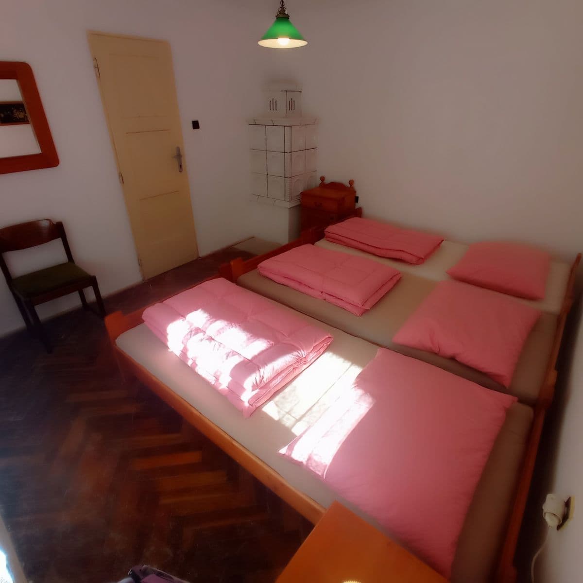 Predaj rekreačného objektu 80 m², pozemek 450 m², Staré Hory, Banskobystrický kraj Predaj rekreačného objektu 80 m², pozemek 450 m², Staré Hory, Banskobystrický kraj