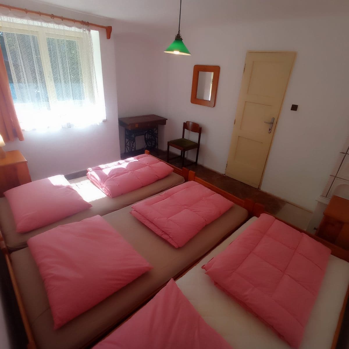 Predaj rekreačného objektu 80 m², pozemek 450 m², Staré Hory, Banskobystrický kraj Predaj rekreačného objektu 80 m², pozemek 450 m², Staré Hory, Banskobystrický kraj