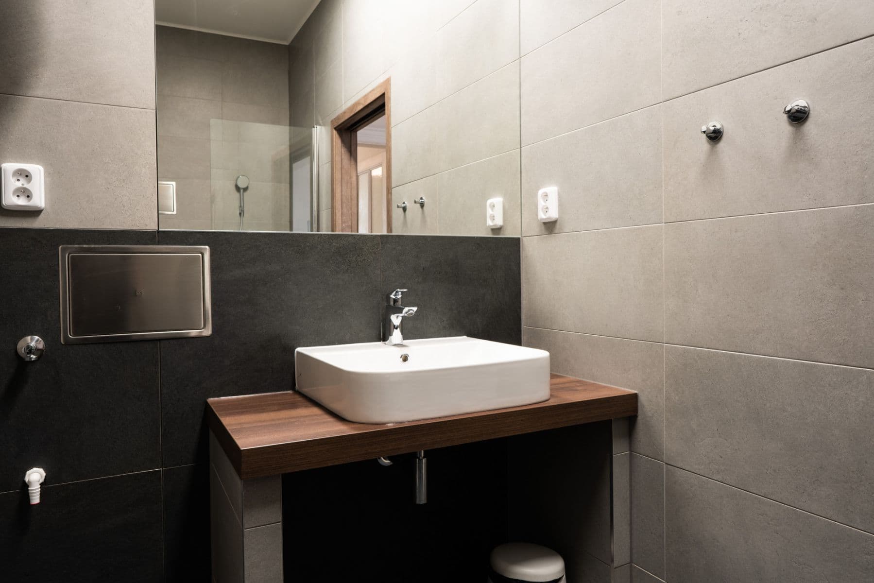 Prenájom bytu 79 m², Polská, Praha, Praha Prenájom bytu 79 m², Polská, Praha, Praha