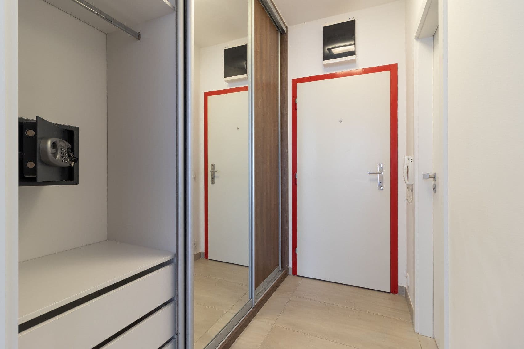 Prenájom bytu 40 m², U Michelského mlýna, Praha, Praha Prenájom bytu 40 m², U Michelského mlýna, Praha, Praha