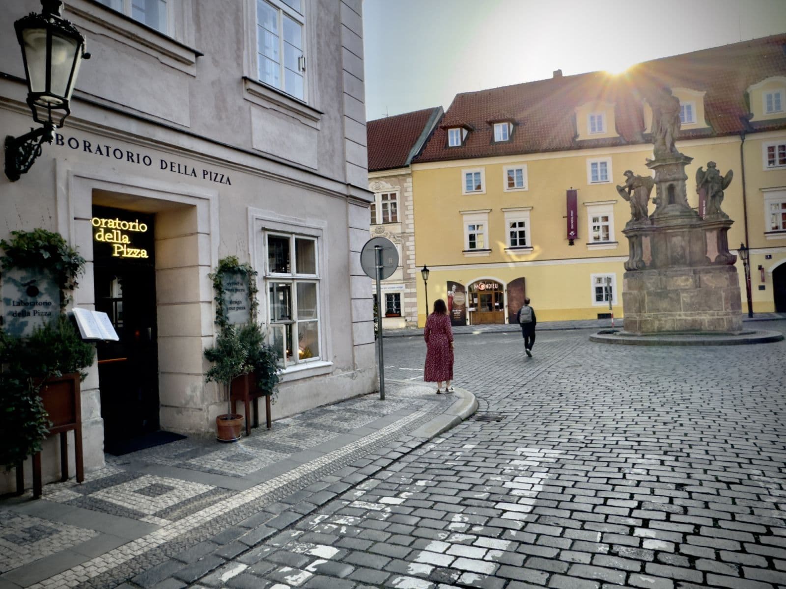 Prenájom bytu 40 m², Mostecká, Praha, Praha Prenájom bytu 40 m², Mostecká, Praha, Praha