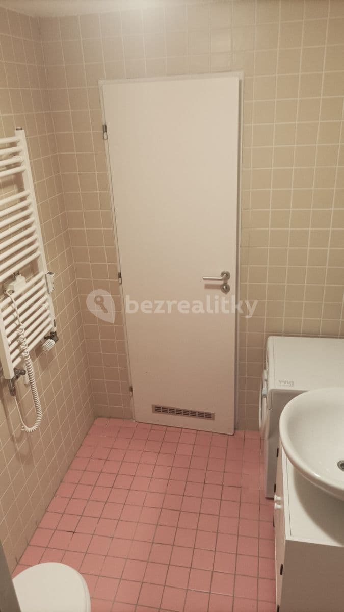 Prenájom bytu 1-izbový 34 m², Sluneční náměstí, Praha, Praha Prenájom bytu 1-izbový 34 m², Sluneční náměstí, Praha, Praha