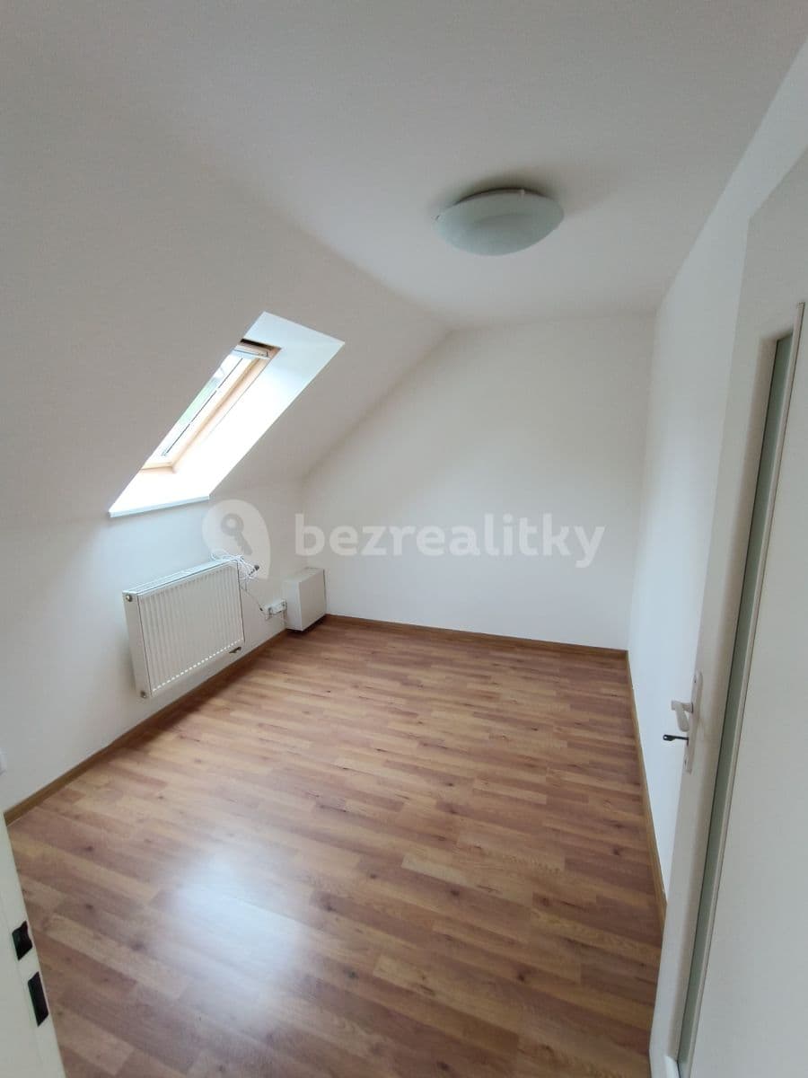 Prenájom bytu 3-izbový 86 m², Kučerové, Praha, Praha Prenájom bytu 3-izbový 86 m², Kučerové, Praha, Praha