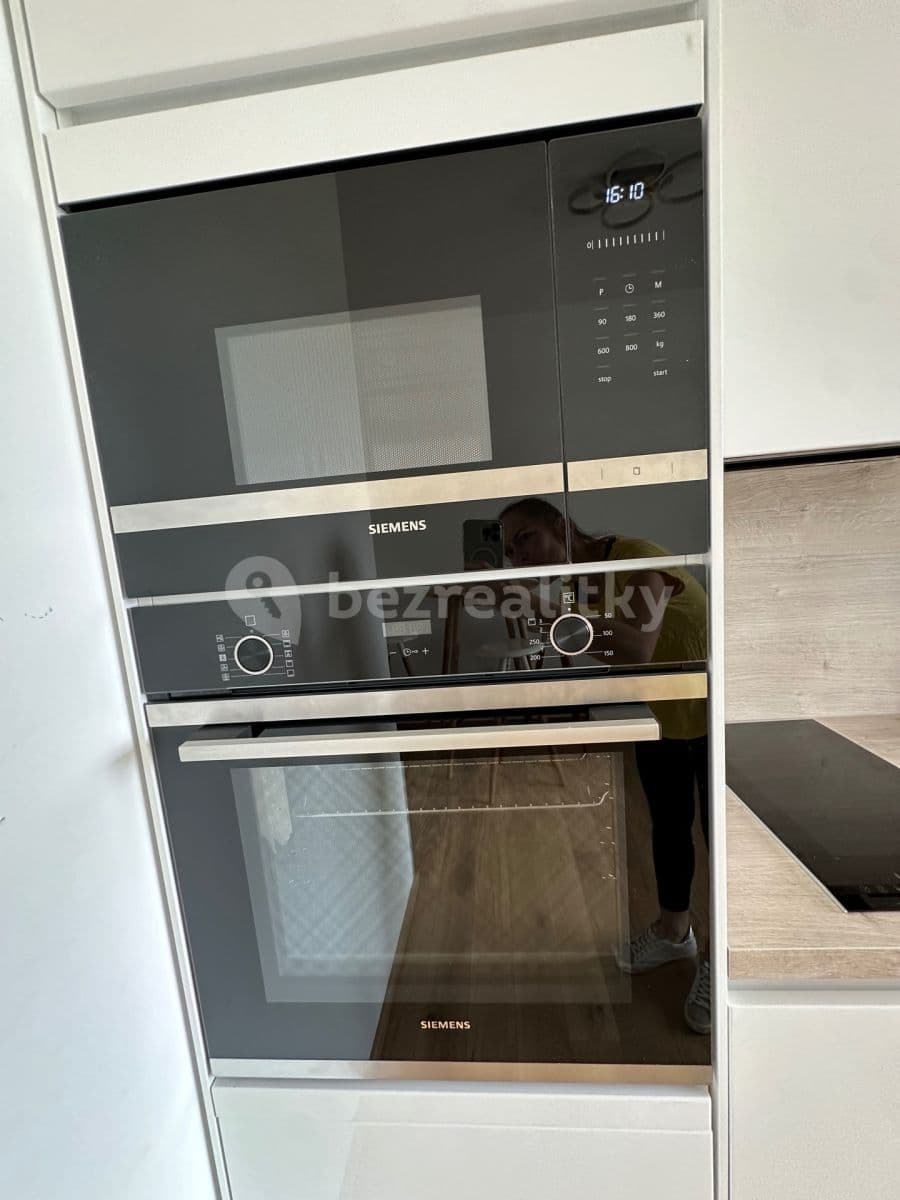 Prenájom bytu 2-izbový 40 m², Růžodolská, Praha, Praha Prenájom bytu 2-izbový 40 m², Růžodolská, Praha, Praha