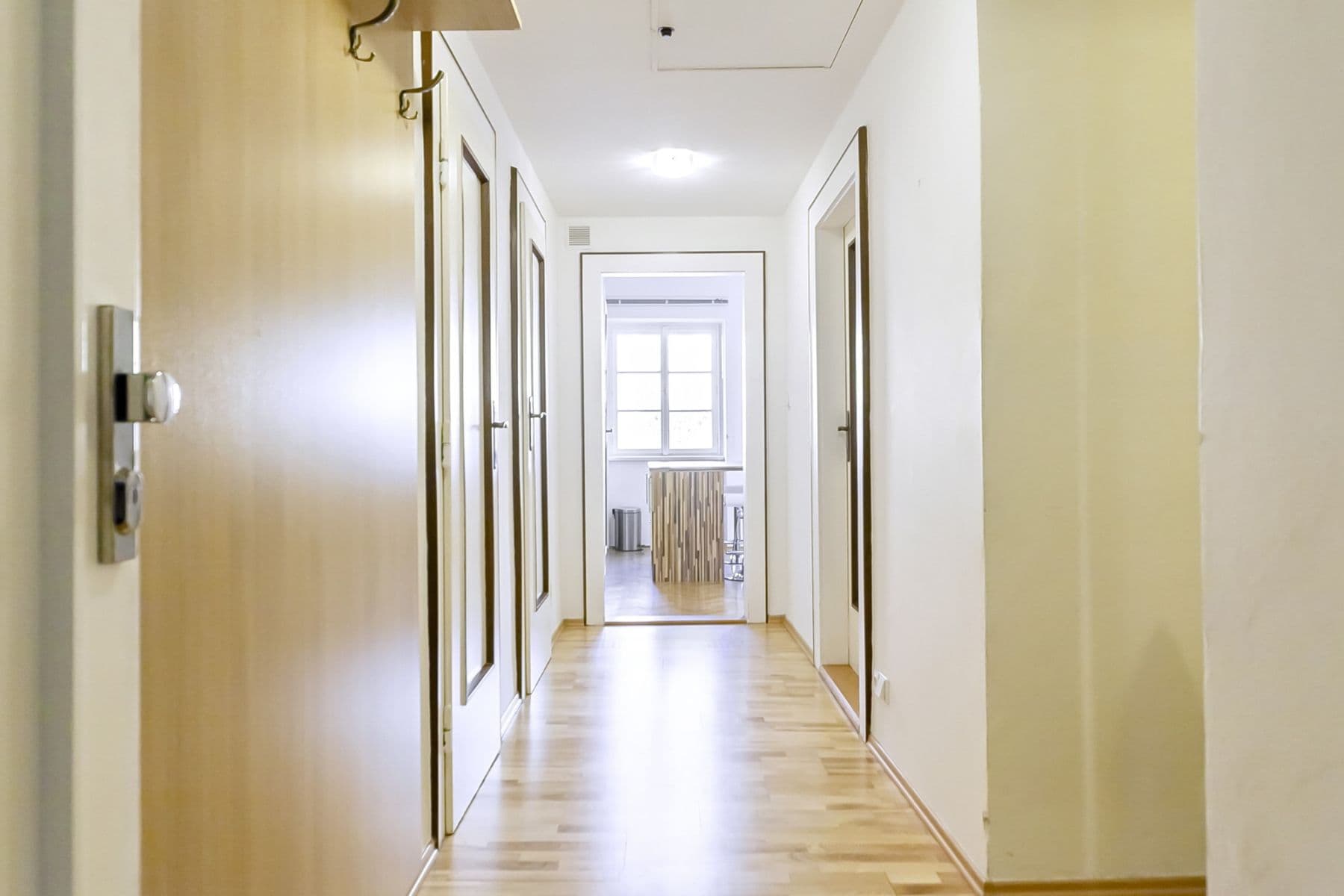Prenájom bytu 50 m², U Obecního dvora, Praha, Praha Prenájom bytu 50 m², U Obecního dvora, Praha, Praha