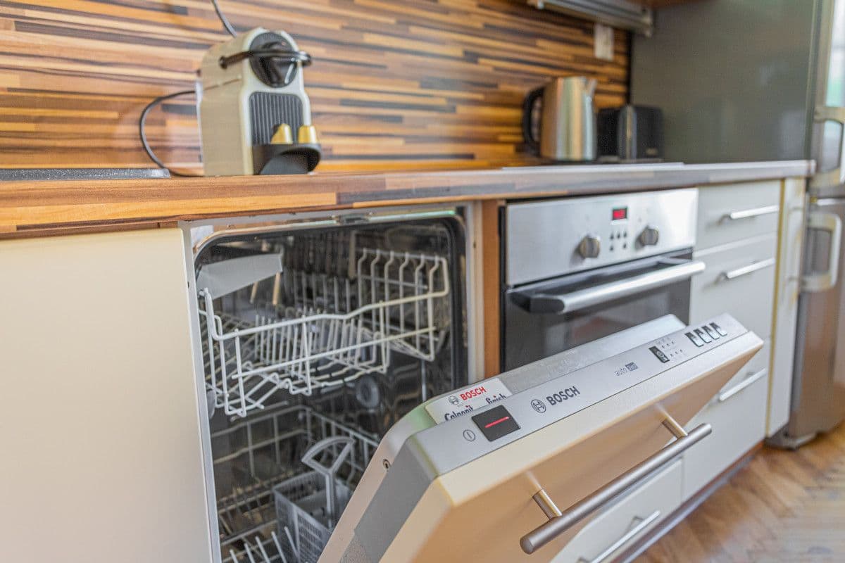 Prenájom bytu 50 m², U Obecního dvora, Praha, Praha Prenájom bytu 50 m², U Obecního dvora, Praha, Praha