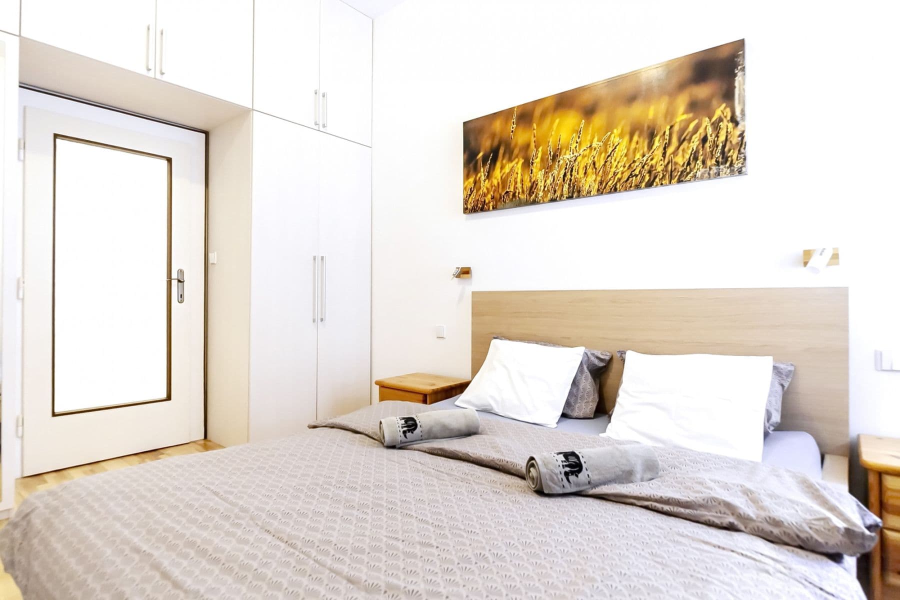 Prenájom bytu 50 m², U Obecního dvora, Praha, Praha Prenájom bytu 50 m², U Obecního dvora, Praha, Praha