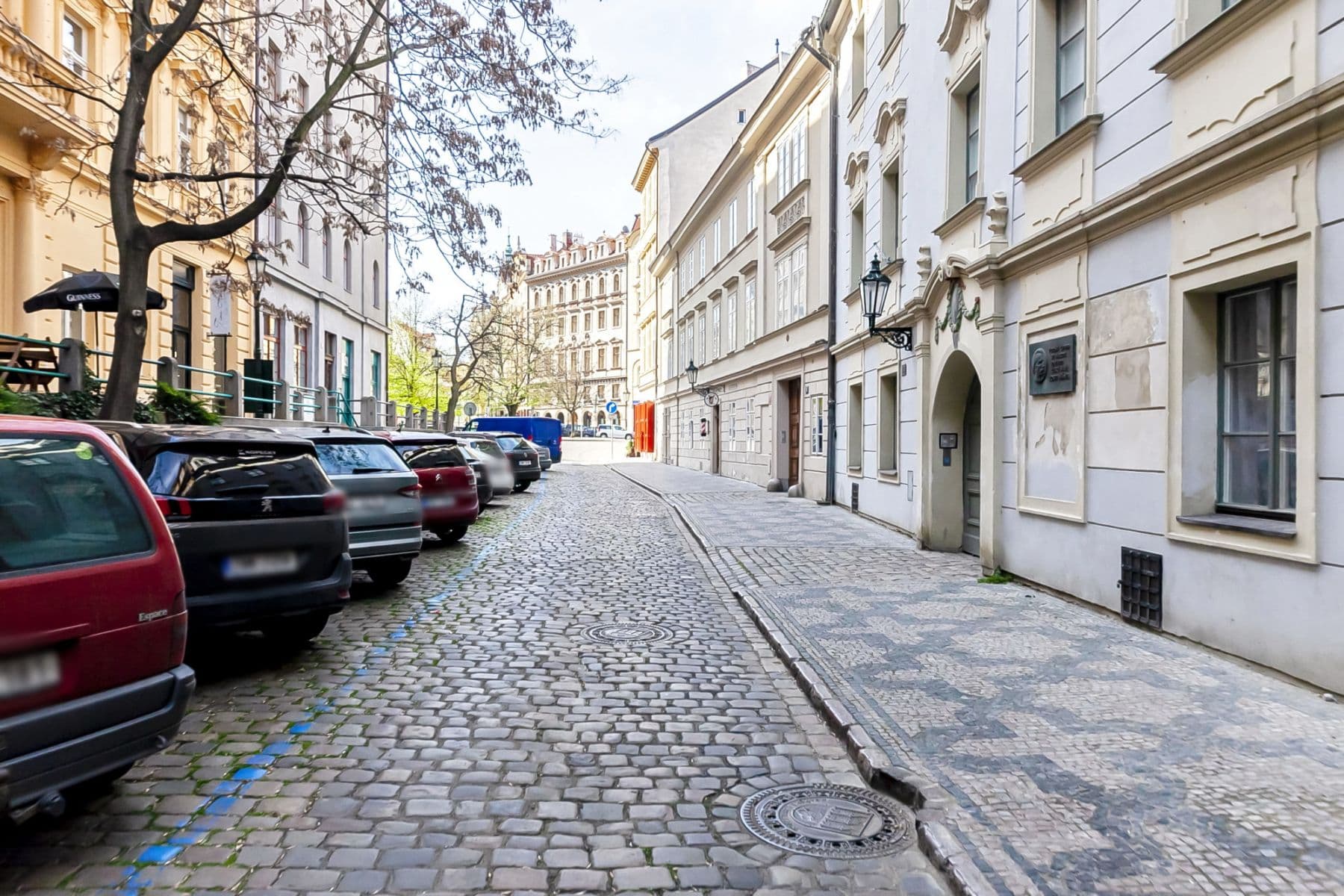 Prenájom bytu 50 m², U Obecního dvora, Praha, Praha Prenájom bytu 50 m², U Obecního dvora, Praha, Praha