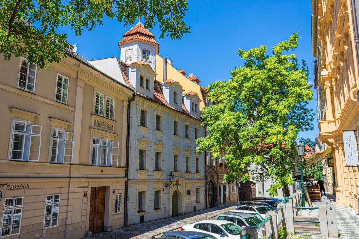 Prenájom bytu 50 m², U Obecního dvora, Praha, Praha Prenájom bytu 50 m², U Obecního dvora, Praha, Praha