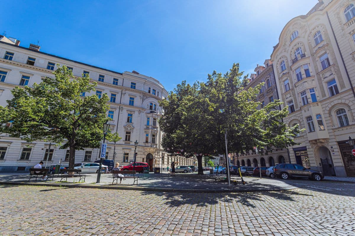 Prenájom bytu 50 m², U Obecního dvora, Praha, Praha Prenájom bytu 50 m², U Obecního dvora, Praha, Praha