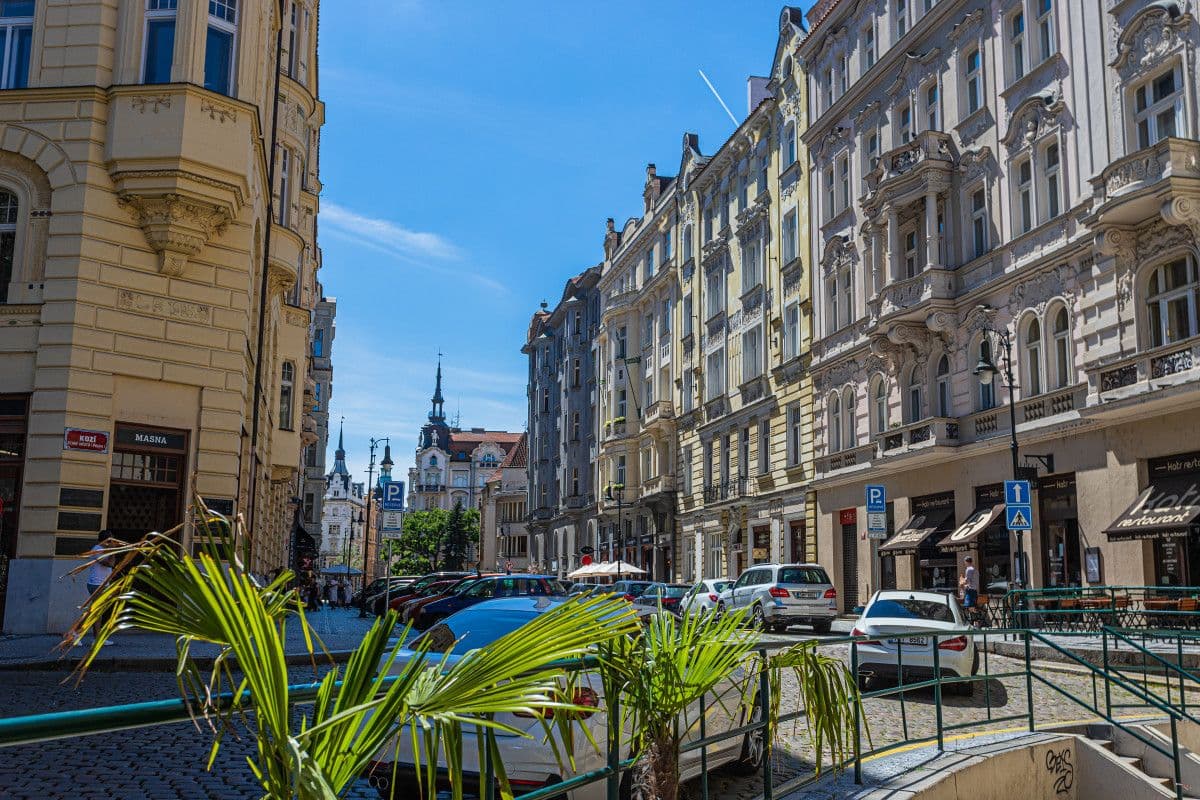 Prenájom bytu 50 m², U Obecního dvora, Praha, Praha Prenájom bytu 50 m², U Obecního dvora, Praha, Praha