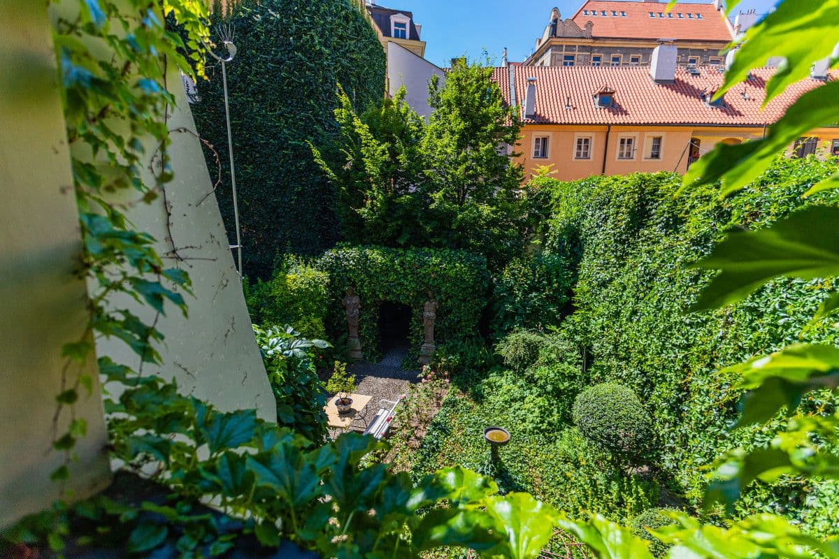 Prenájom bytu 50 m², U Obecního dvora, Praha, Praha Prenájom bytu 50 m², U Obecního dvora, Praha, Praha