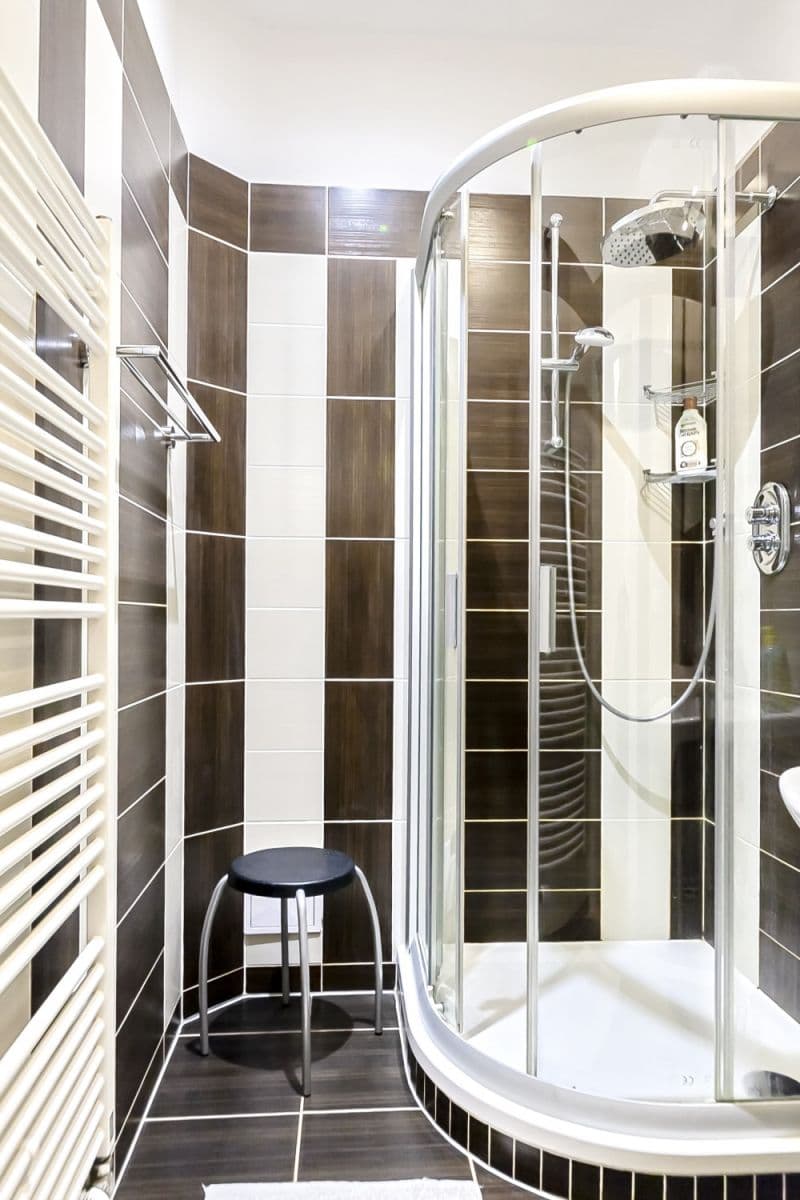 Prenájom bytu 50 m², U Obecního dvora, Praha, Praha Prenájom bytu 50 m², U Obecního dvora, Praha, Praha
